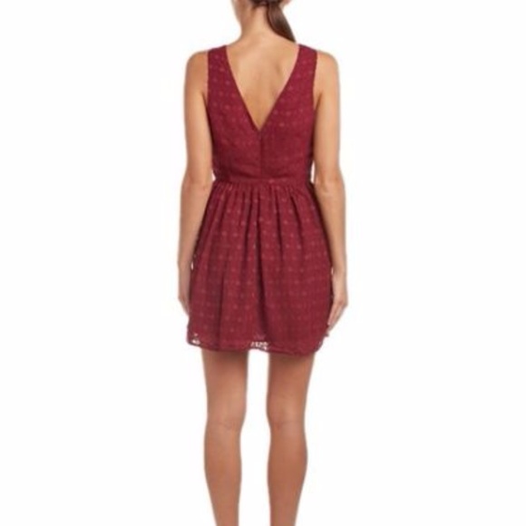 💃Price Drop💃Red Jacquard Fit & Flare Dress - Picture 3 of 6